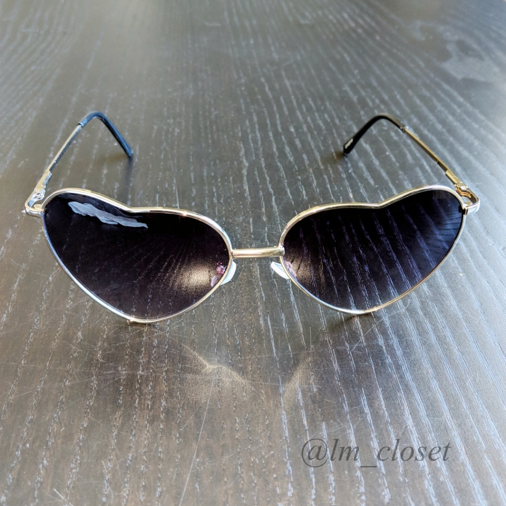 Heart Shape Sunglasses - Picture 5 of 6